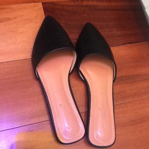 Fancy sandal open in the back